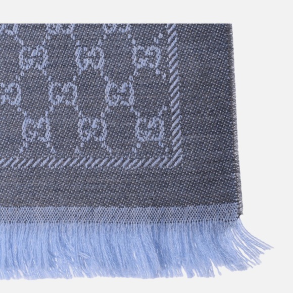 GUCCI REVERSIBLE SCARF. NWT - Picture 4 of 13